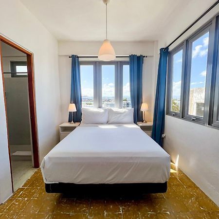 Urbana Hotel San Juan Buitenkant foto