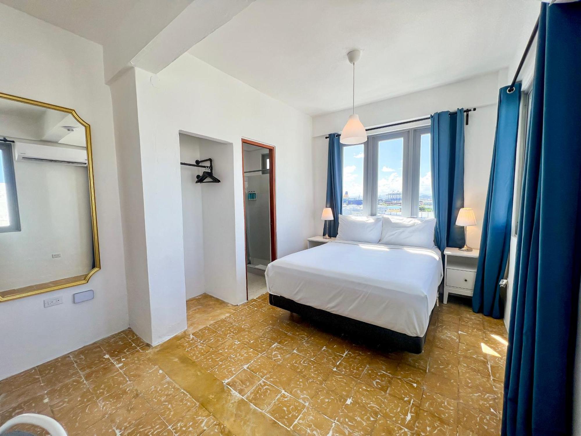 Urbana Hotel San Juan Buitenkant foto